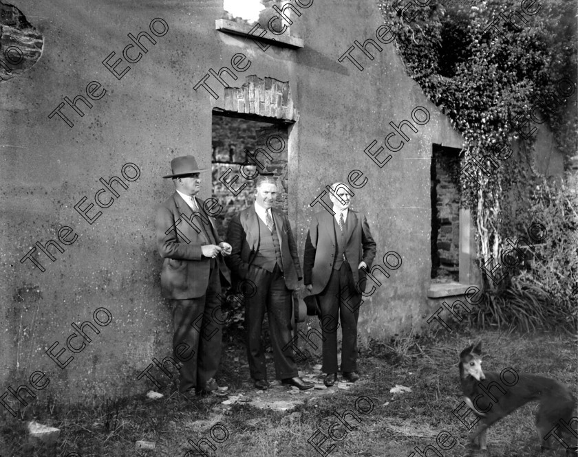 861354 
 For 'READY FOR TARK'
General Sean McKeown at the old home of Michael Collins (burnt down by Essex Regiment, British Army in 1921) at Woodfield, near Lissarda, Co. Cork 03/10/1932 Ref. 987A old black and white patriots politics war of independence IRA IRB