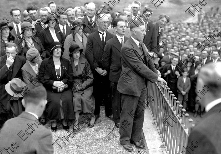 784482 
 For 'READY FOR TARK'
General Richard Mulcahy speaking at the annual Michael Collins Beal na Blath commemeration near Crookstown, Co. Cork 18/08/1932 Ref. 963A Old black and white Michael Collins civil war